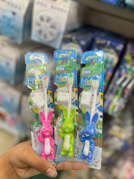 CEPILLO INFANTIL CON PROTECTOR